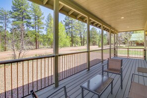 House (2 Bedrooms) | Interior - Deck & ATV Trail Access: Quiet Cabin in Show Low (Pinedale)