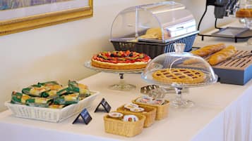 Bao gồm bữa sáng buffet hàng ngày