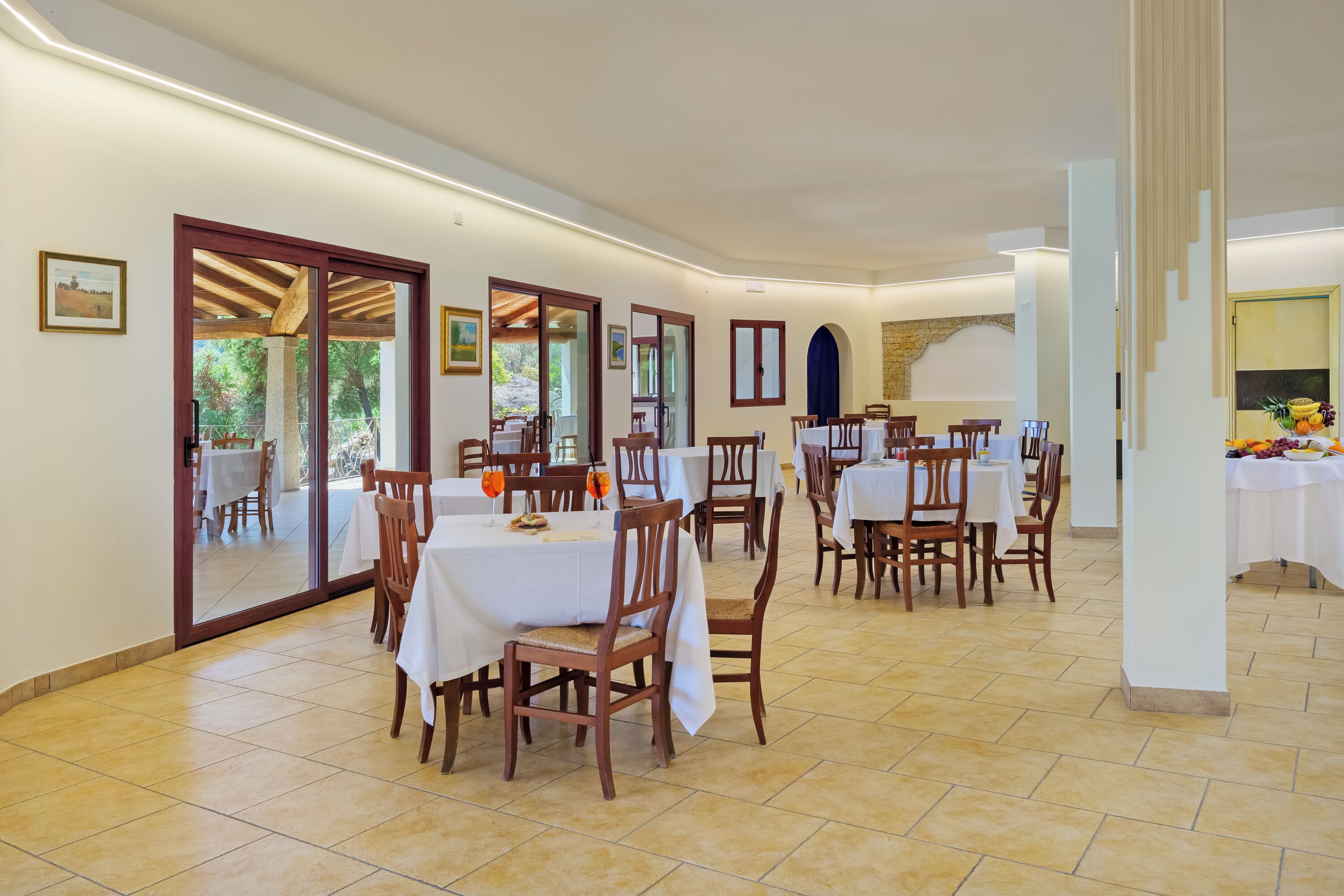 Breakfast area