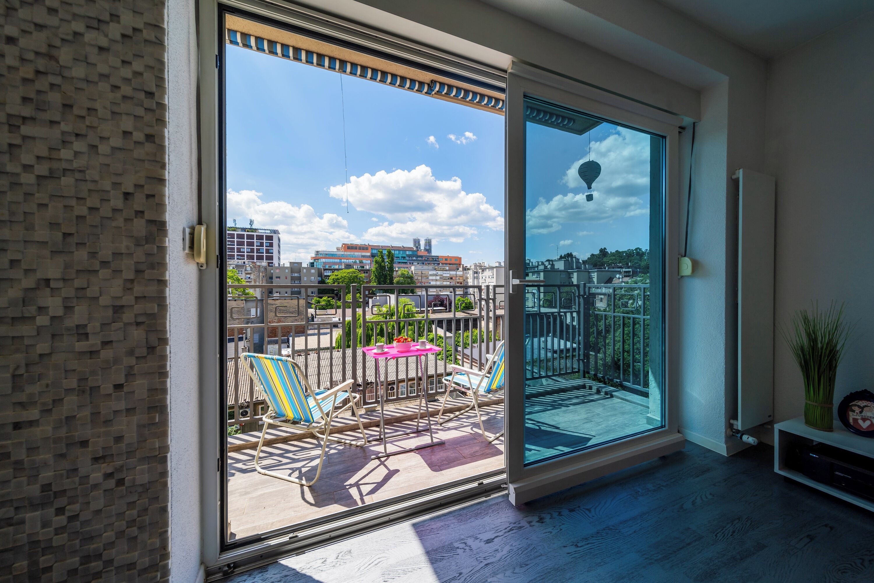 Apartamento família, vários quartos (Silver Apartment With Hot Tub And) | Parte interna