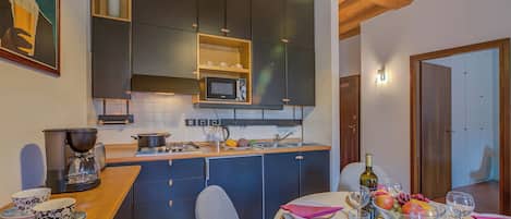 Appartement familial, plusieurs chambres (Casa Francesca) | Restauration
