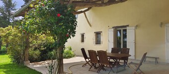 Renovated farmhouse with swimmingpool and beautiful view