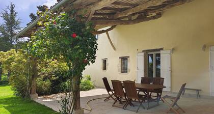 Gite Le Solquirit - avec piscine et vue imprenable