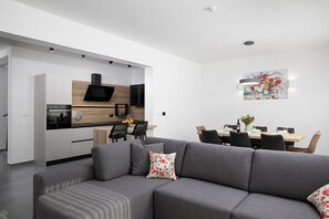 TV - Villa Rudina in Pomer (Pomer)