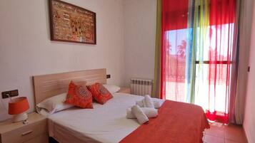 5 slaapkamers, een strijkplank/strijkijzer, wifi, beddengoed