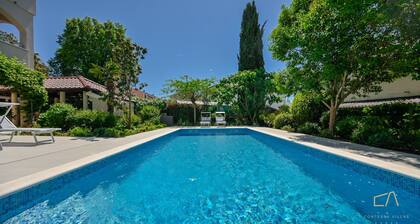 Modern Apartment Ana