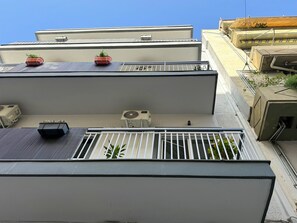 Exterior - P&P Entire building rooftop jacuzzi (Athens)