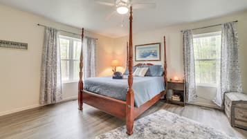 4 quartos, berço de viagem, acesso à internet, roupa de cama