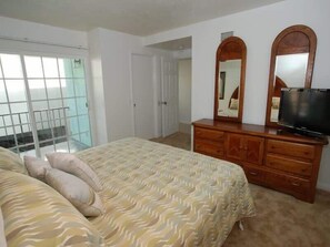 4 bedrooms, iron/ironing board, free WiFi, bed sheets - 121 33rd St B | Heart of the Balboa Peninsula w/ Ocean Views From (Newport Beach)
