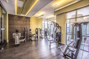 Work out in style with a variety of exercise equipment and expansive views.
