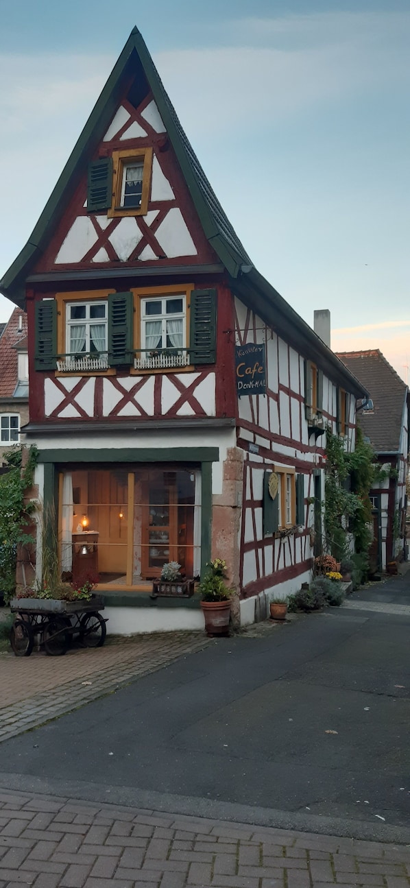 Exterior - Ferienwohnung Seinerzeit - Erholung Finden im Herzen von Wolfstein (Wolfstein)