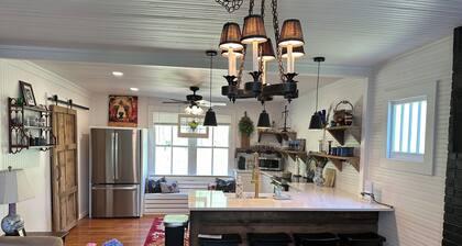 Private mountain cottage on 50 pristine acres in the Blue Ridge Mountains