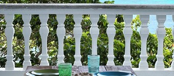 Casa De Arte, Roatan - Beachside Bliss