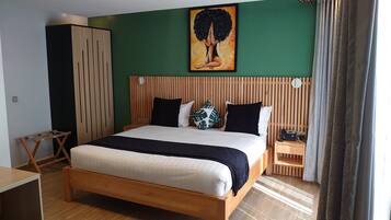Superior Double Room, Terrace | Soundproofing, free WiFi