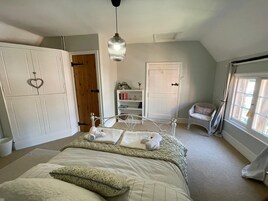 Casa de campo | 1 quarto, ferros/tábuas de passar roupa, Wi-Fi de cortesia