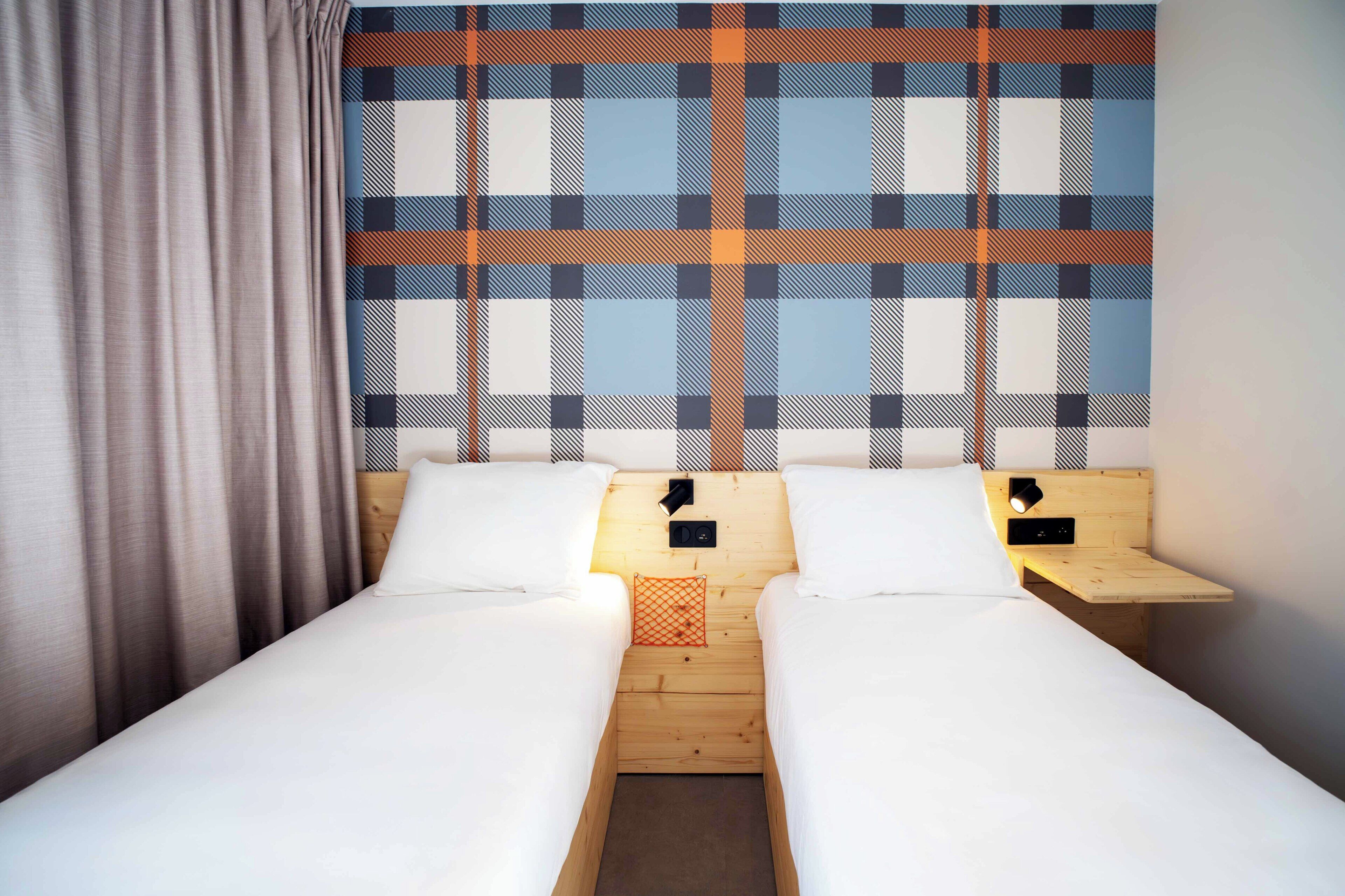 Quarto duplo standard | Quartos à prova de som, berços grátis, Wi-Fi de cortesia, roupa de cama