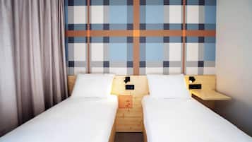 Quarto duplo standard | Quartos à prova de som, berços grátis, Wi-Fi de cortesia, roupa de cama