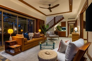Smart TV, printers - 217C Ke Alaula Villa: Luxurious 3BR Townhome in Hualalai Resort w/ Lanais (Kailua Kona)