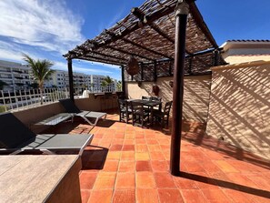 Outdoor dining - Penthouse Touristic Area (San José del Cabo)