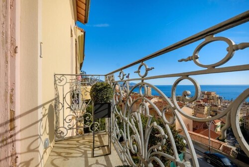 3 Bedroom Apartment in Beausoleil