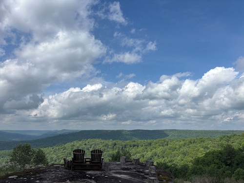 Plateau Retreat - Stunning Mountain View - Pet Friendly - WiFi