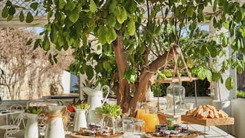 Desayuno buffet incluido todos los días