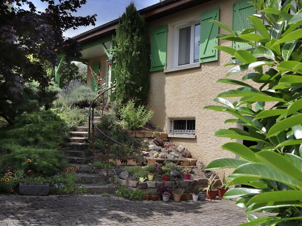 Property grounds - Charmante Maison Dans un Environnement Verdoyant , Près de la Chaine des Volcans (Ceyrat)