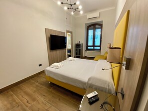 Quadruple Room CARONTE | Premium bedding, down comforters, minibar, in-room safe - I MITI DI PARTENOPE (Naples)