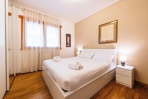 1 Schlafzimmer, Bügeleisen/Bügelbrett, kostenloses WLAN, Bettwäsche