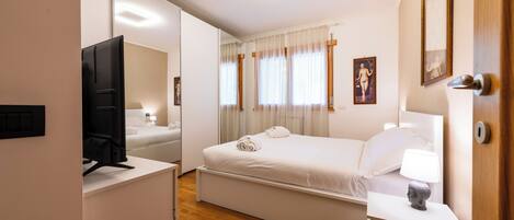 1 Schlafzimmer, Bügeleisen/Bügelbrett, kostenloses WLAN, Bettwäsche