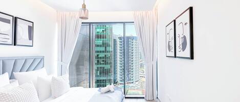 1 slaapkamer, een strijkplank/strijkijzer, internet, beddengoed