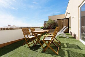 Outdoor dining - Penthouse with terrace in Madrid. Delicias II (Madrid)