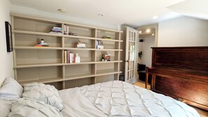 3 soveværelser, pengeskab på værelset, skrivebord, Wi-Fi