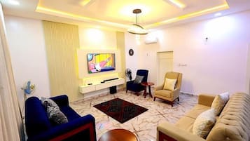 Appartement | Coin séjour | Télévision