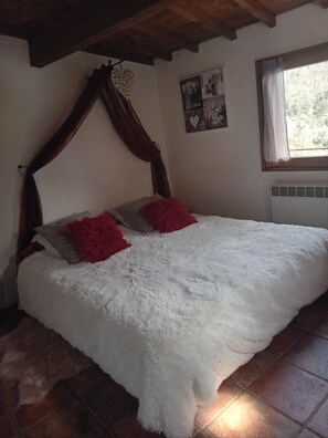 1 bedroom, WiFi, bed sheets - Location le Tilleul (CHAMBON)