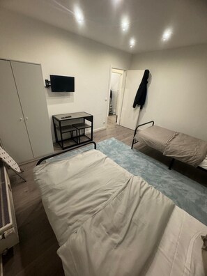 2 camere, ferro/asse da stiro, Wi-Fi, lenzuola