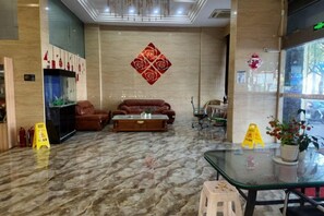 Khu sảnh