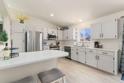 Colorado Mountain Retreat - Easy Access to Rmnp!