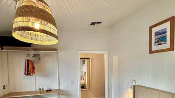 1 chambre, fer et planche à repasser, Wi-Fi gratuit, draps fournis