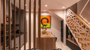 Deluxe Villa | Private kitchen | Full-sized fridge, microwave, stovetop, dishwasher