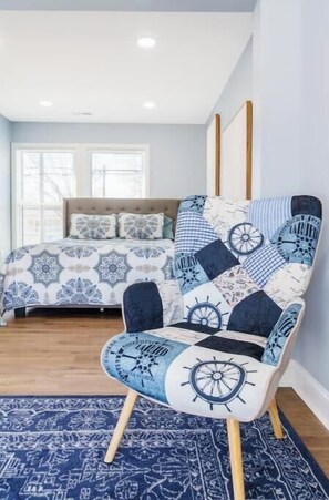 3 bedrooms, desk, iron/ironing board, free WiFi