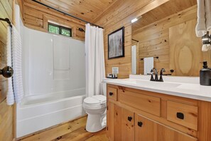 Amenidades de baño ecológicas, secadora de cabello, toallas, jabón 