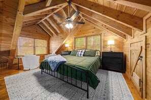 3 camere, una scrivania, ferro/asse da stiro, Wi-Fi gratuito