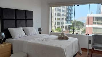 4 dormitorios, escritorio, tabla de planchar con plancha y wifi gratis