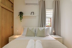 Bügeleisen/Bügelbrett, Internetzugang, Bettwäsche