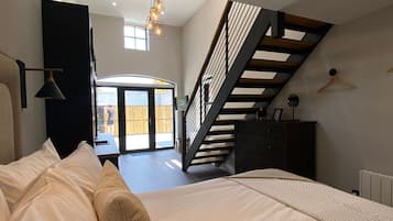 Deluxe Studio Suite