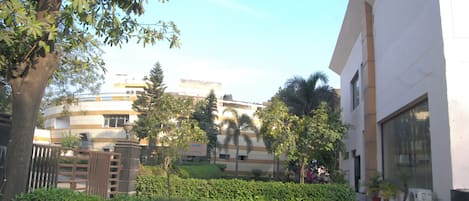 Framhlið gististaðar