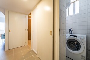 Apartment | 1 bedroom, desk
