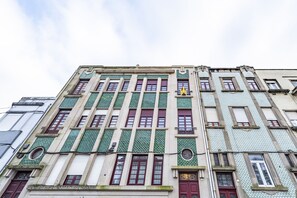 Apartment | 3 bedrooms - Nomad s Family - 3bdr Charming Hideout Porto (Porto)