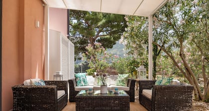 Villa Giovanna con Piscina by Wonderful Italy